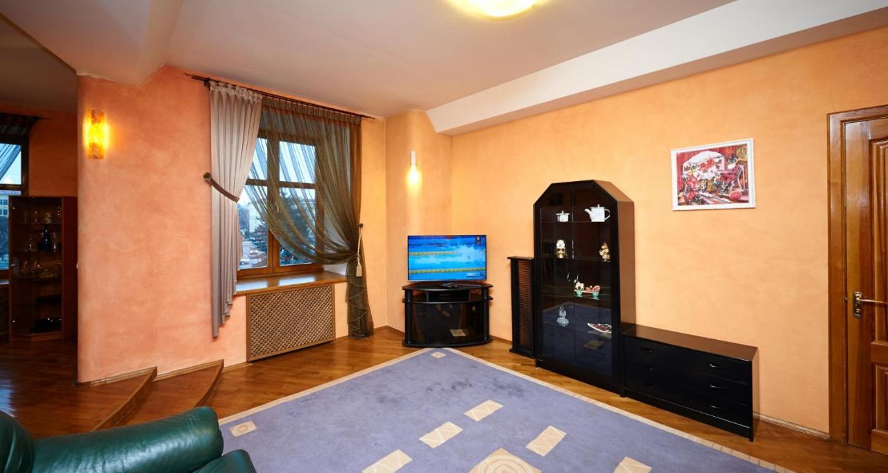 So Fashionable Apartment In The Heart Of מינסק מראה חיצוני תמונה