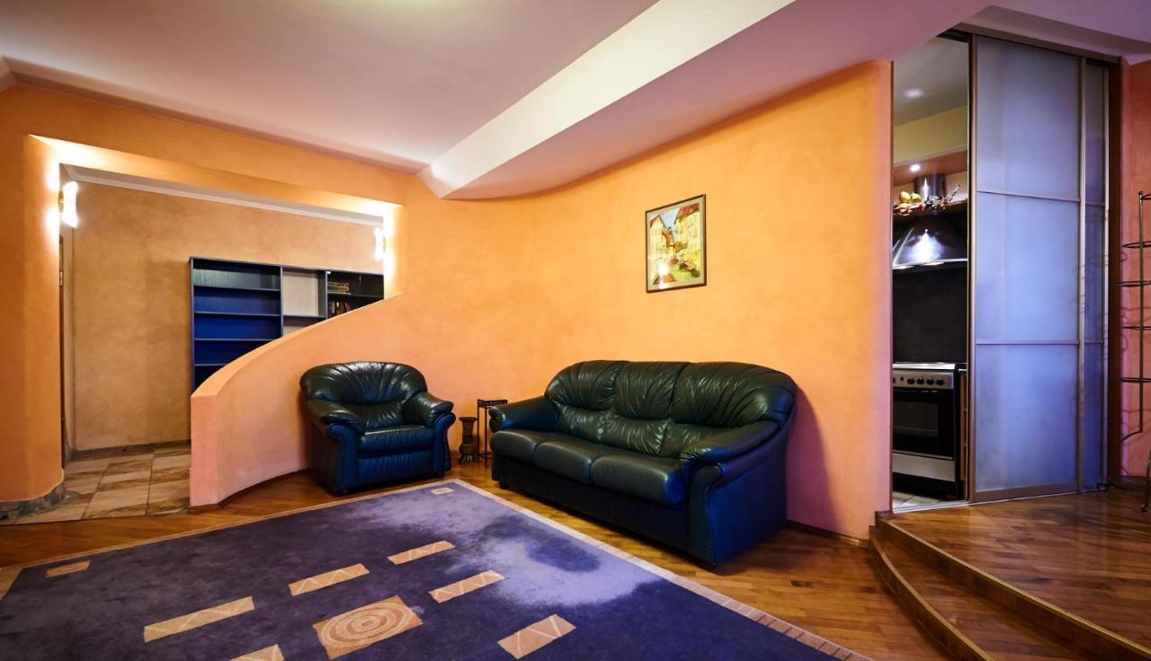 So Fashionable Apartment In The Heart Of מינסק מראה חיצוני תמונה