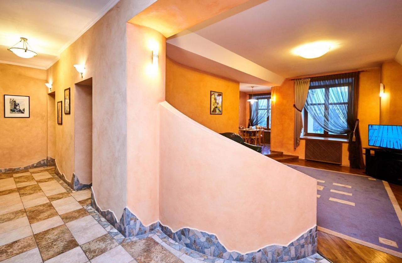 So Fashionable Apartment In The Heart Of מינסק מראה חיצוני תמונה